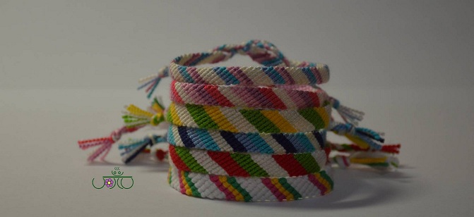 A Candy Stripe Friendship Bracelet | DIY guide